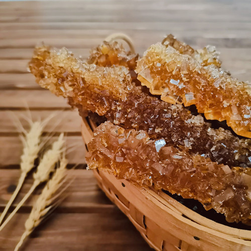 نبات قهوه ای نیشکر یک کیلویی (جایگزین مناسب برای نبات چغندر قند و مناسب دیابتی ها غنی از ویتامین و ...)
